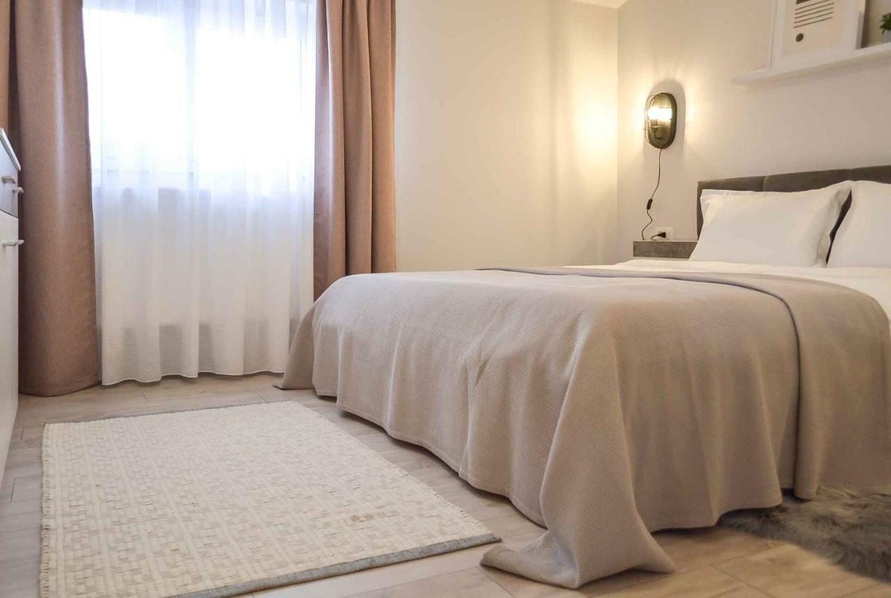 Vila White Tulip Alba Iulia Exterior foto